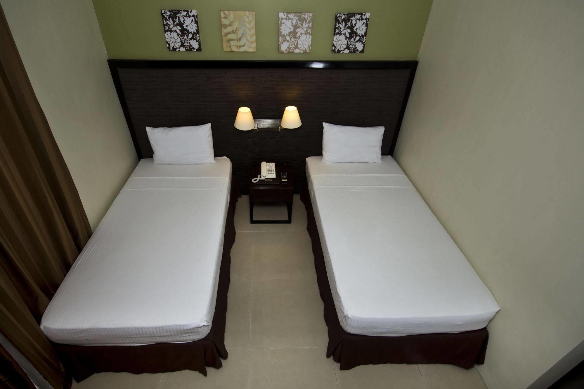 Mango Suites Tuguegarao City Ngoại thất bức ảnh